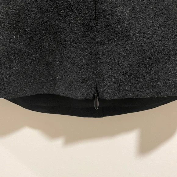 Off the shoulder velvet & crepe top - Picture 7 of 11